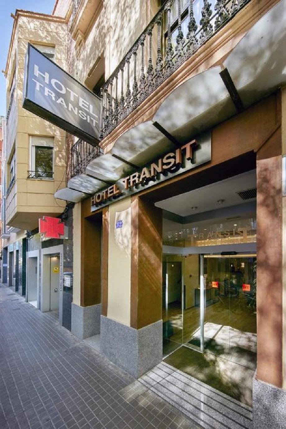 Hotel Transit Барселона Экстерьер фото