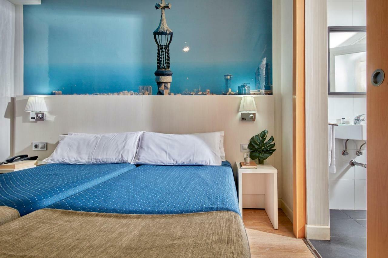 Hotel Transit Барселона Экстерьер фото