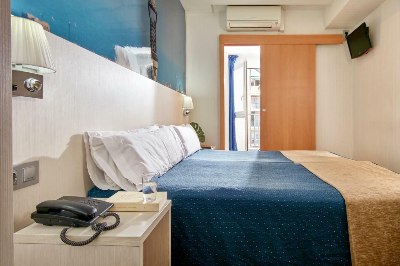 Hotel Transit Барселона Экстерьер фото