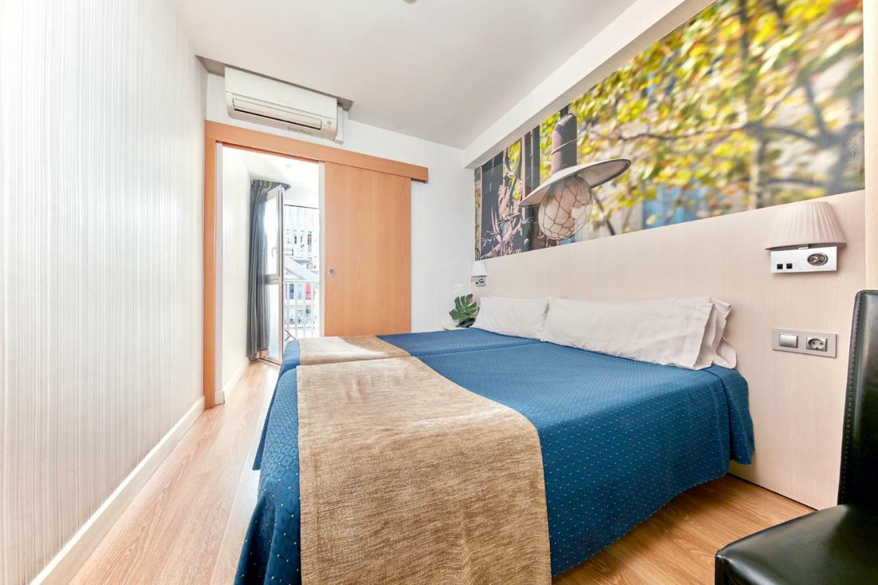 Hotel Transit Барселона Экстерьер фото